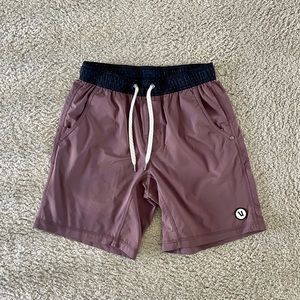 vuori hazel unlined kore men’s shorts